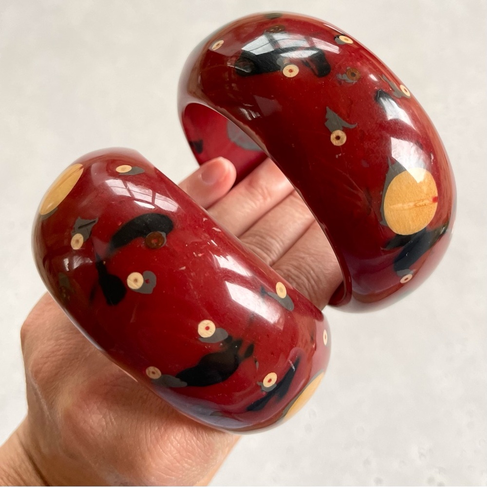Set of 2 Chunky Burgundy Red Acrylic Black Gray Wooden Inlay Bangles Bracelets - Picture 3 of 4